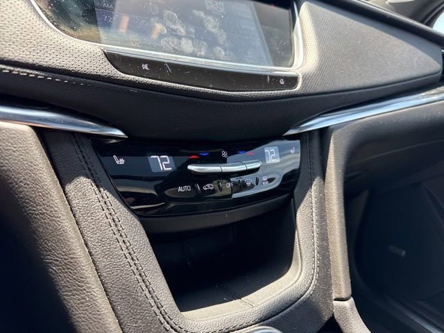 Used 2023 Cadillac XT5 Premium Luxury w/ LPO, Floor Liner Package AWD/4WD image 16