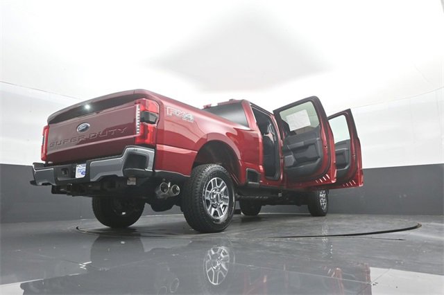 New 2026 Ford F250 Lariat w/ FX4 Off-Road Package image 41