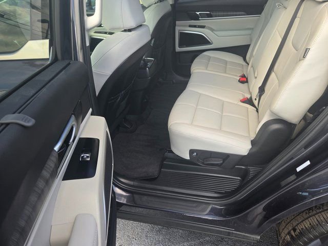 Used 2025 Kia Telluride EX image 19