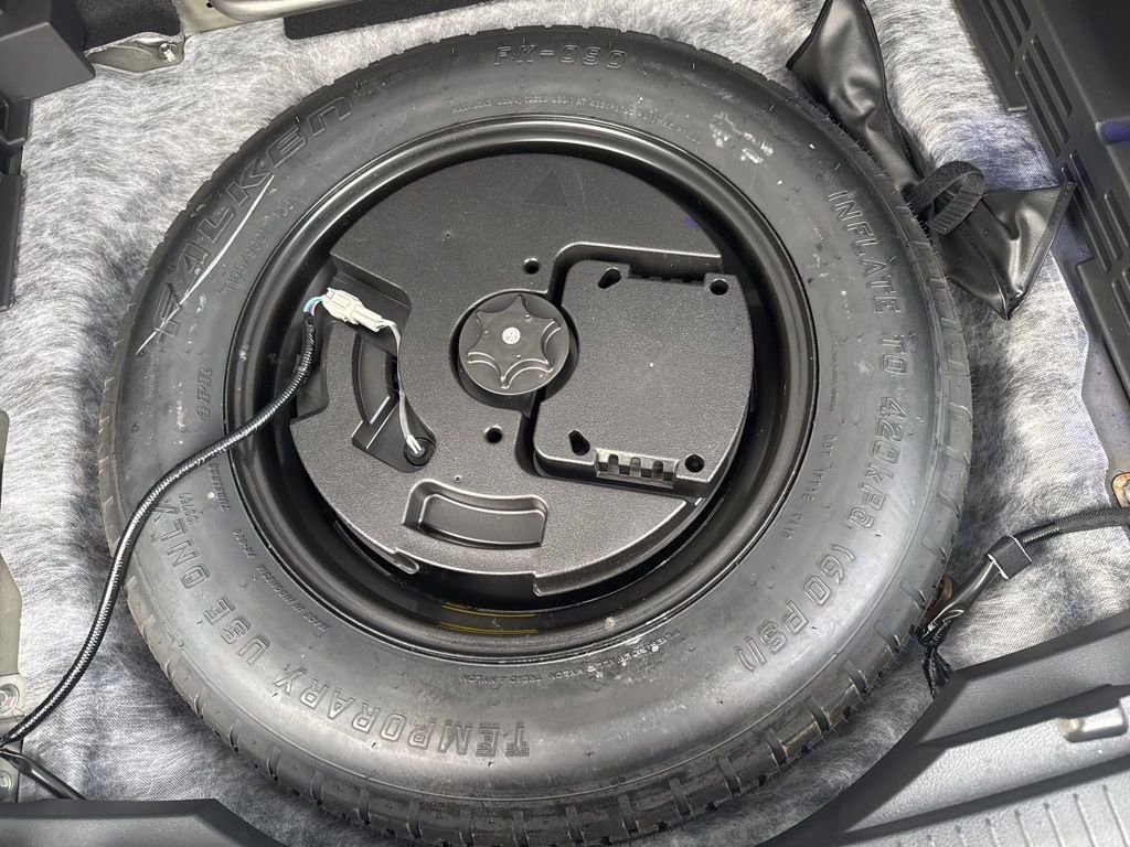 Used 2024 Nissan Rogue SV image 41