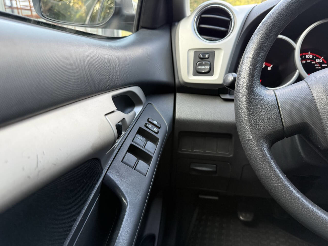 Used 2009 Toyota Matrix image 25