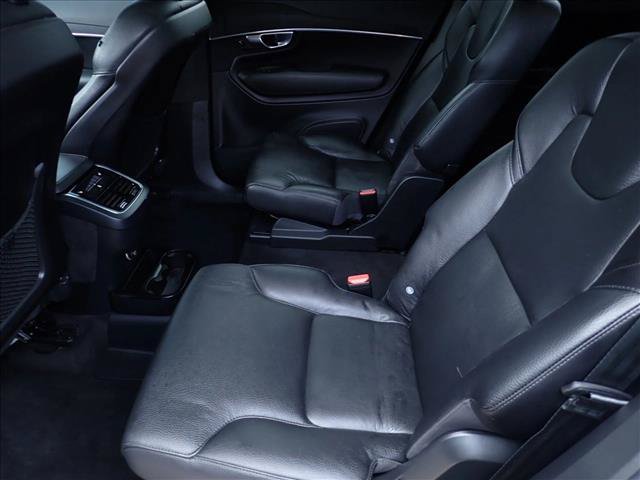 Used 2020 Volvo XC90 T6 Momentum w/ Protection Package Premier AWD/4WD image 10