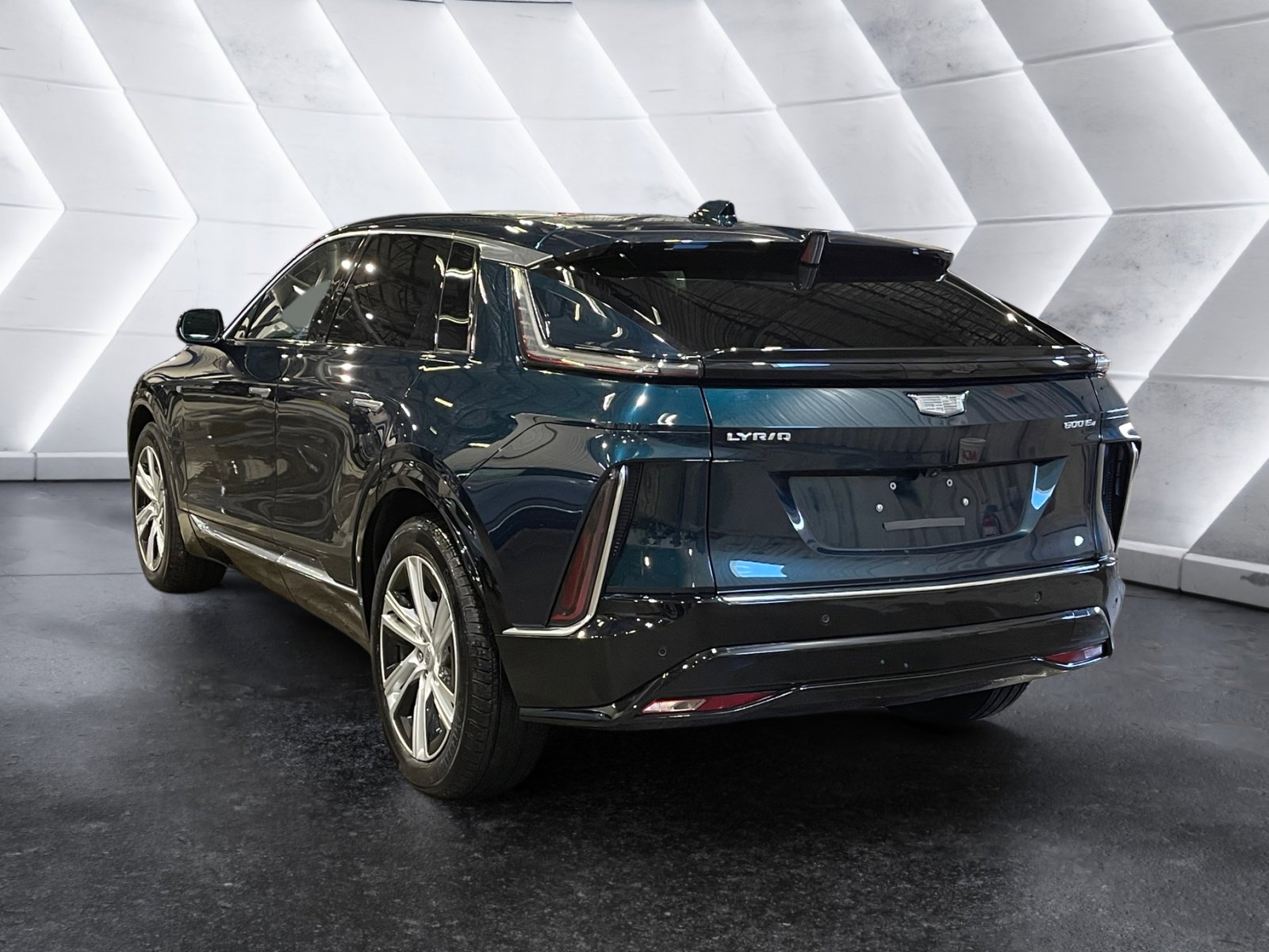 Used 2024 Cadillac Lyriq Tech w/ LPO, Floor Liner Package image 4