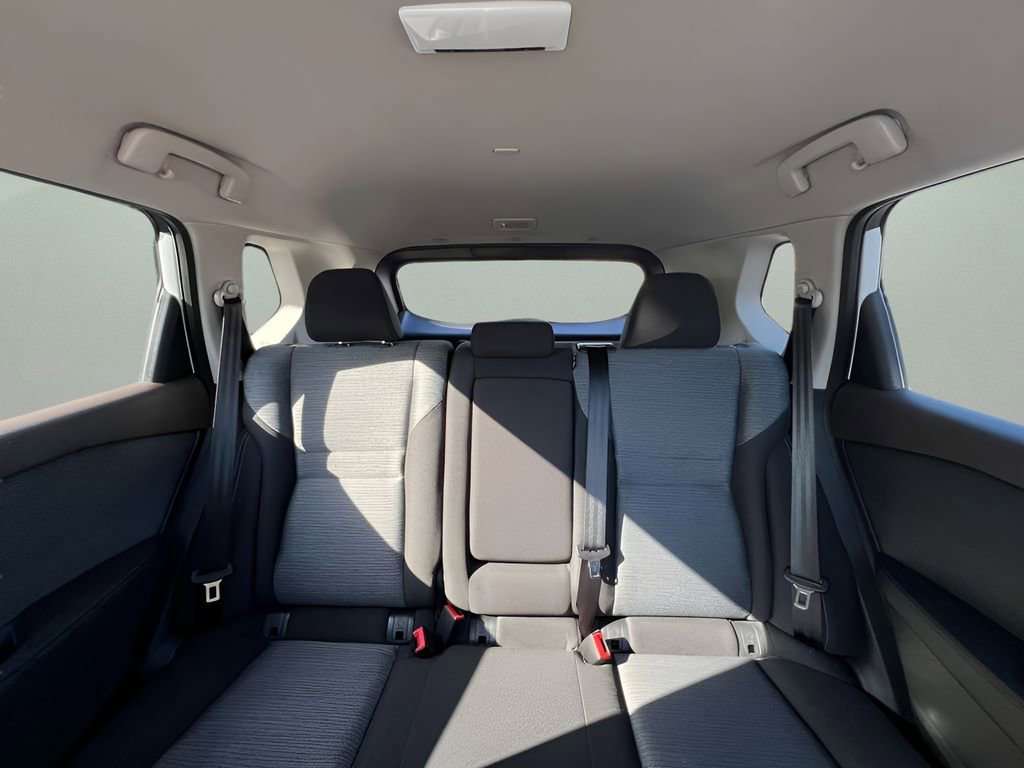 Used 2022 Nissan Rogue S FWD image 18