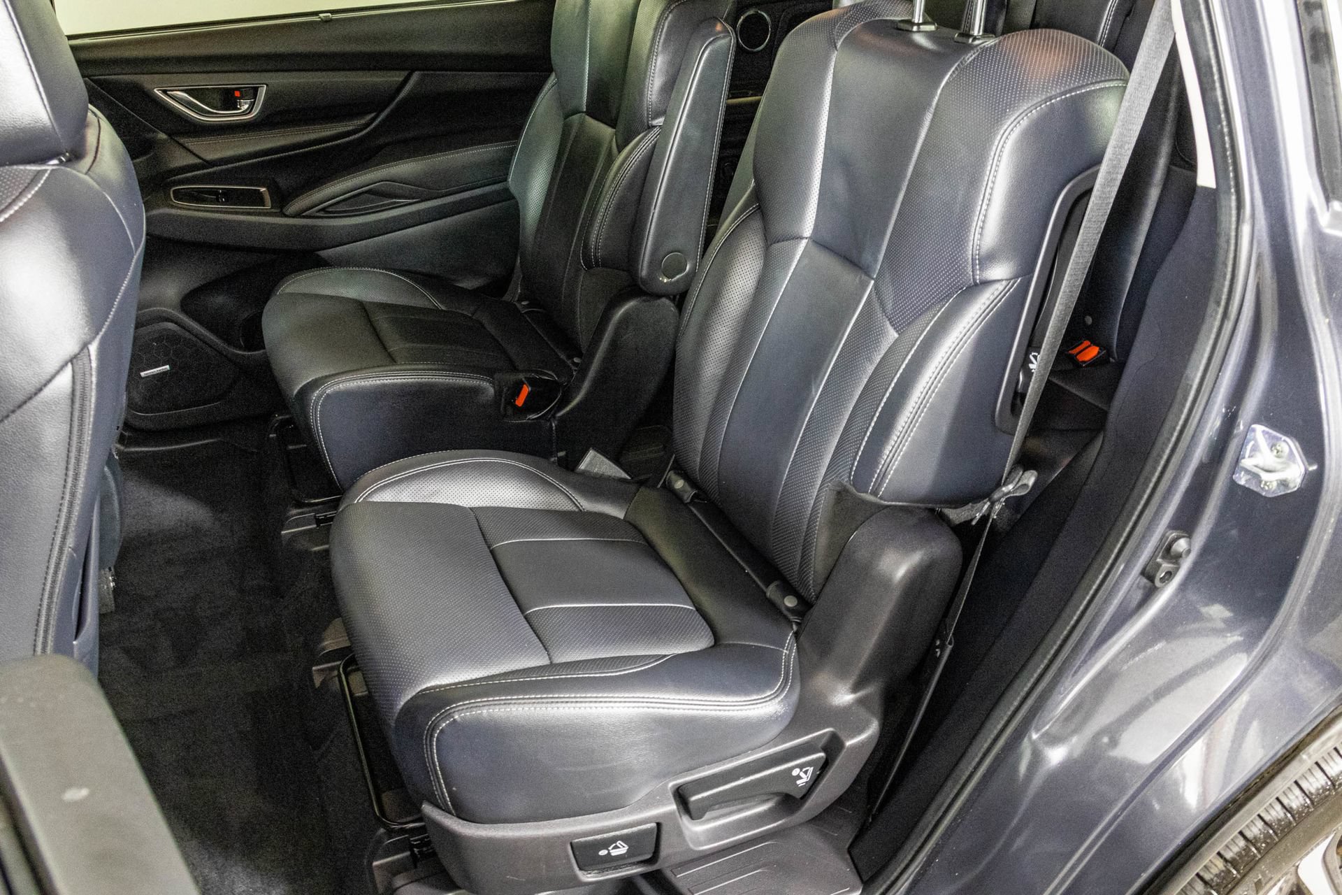 Used 2023 Subaru Ascent Limited w/ Technology Package AWD/4WD image 41