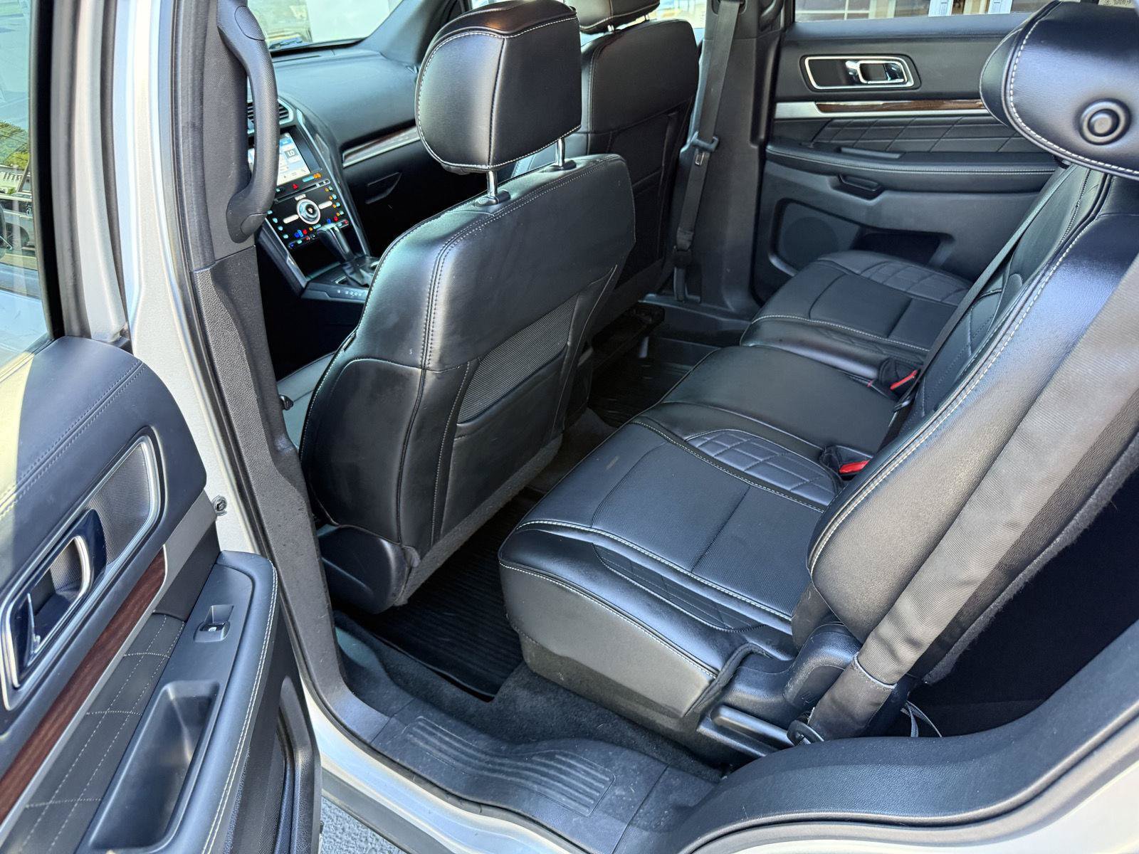 Used 2017 Ford Explorer Platinum AWD/4WD image 14