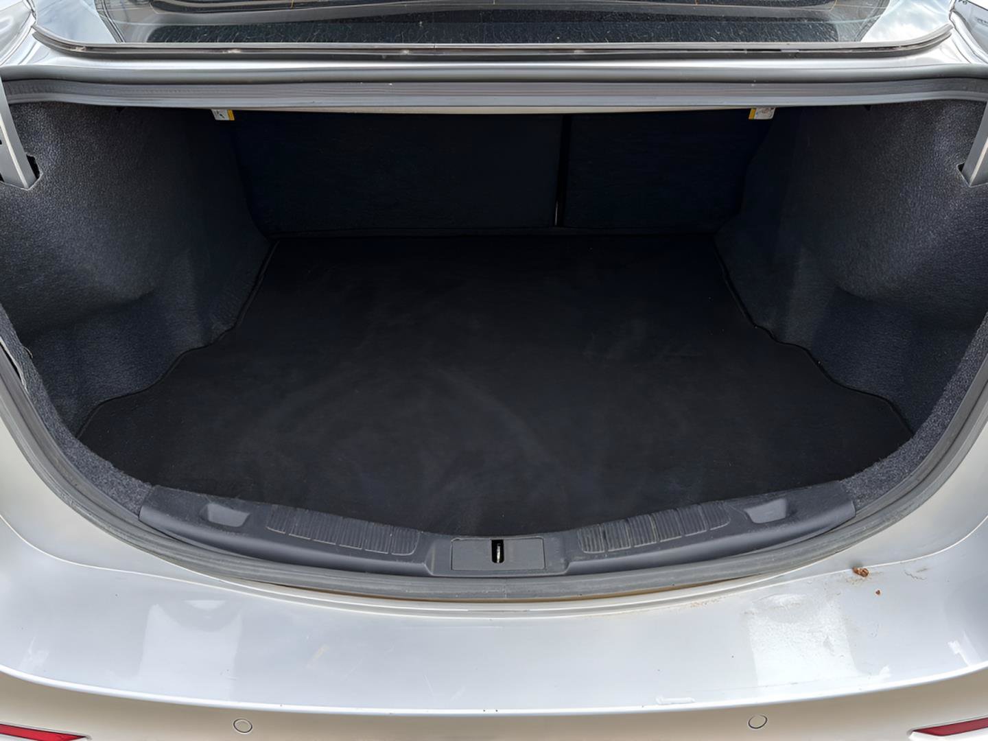 Used 2019 Ford Fusion SE FWD image 33