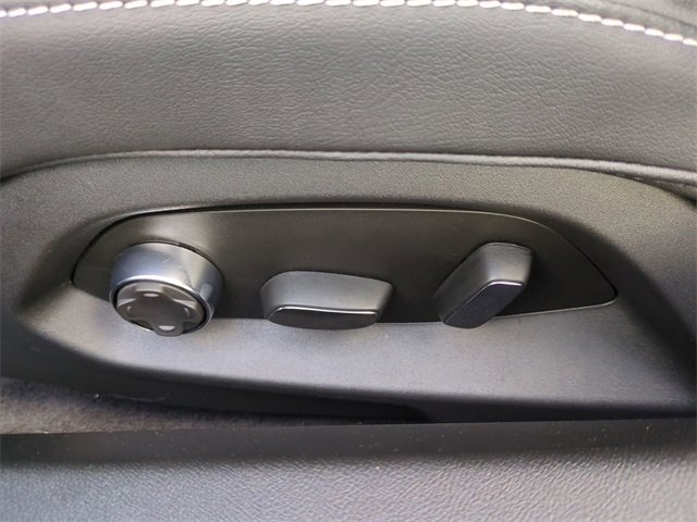 Certified 2025 Chevrolet Corvette Stingray Preferred Cpe w/ 2LT image 21