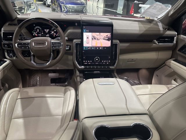 Used 2025 GMC Yukon XL Denali w/ Denali Reserve Package AWD/4WD image 32
