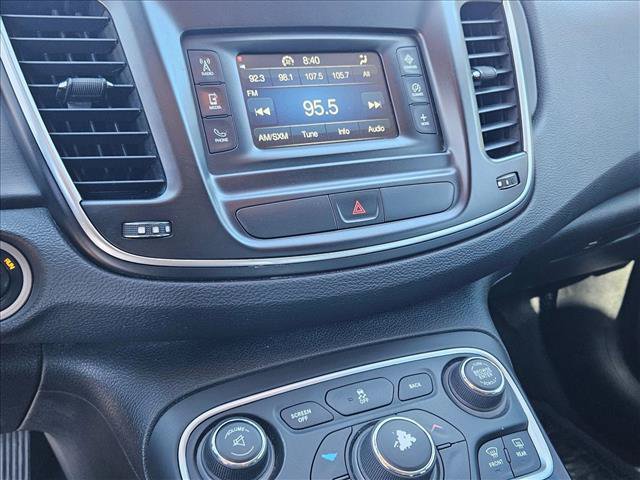 Used 2015 Chrysler 200 Limited w/ Convenience Group FWD image 14