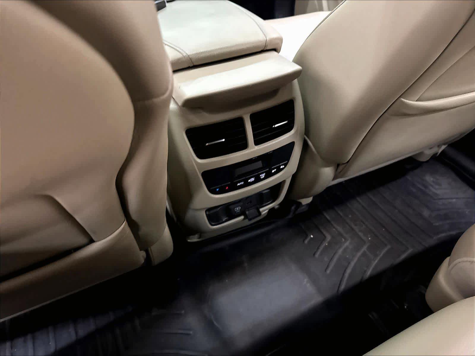 Used 2019 Acura MDX SH-AWD w/ Technology Package image 37