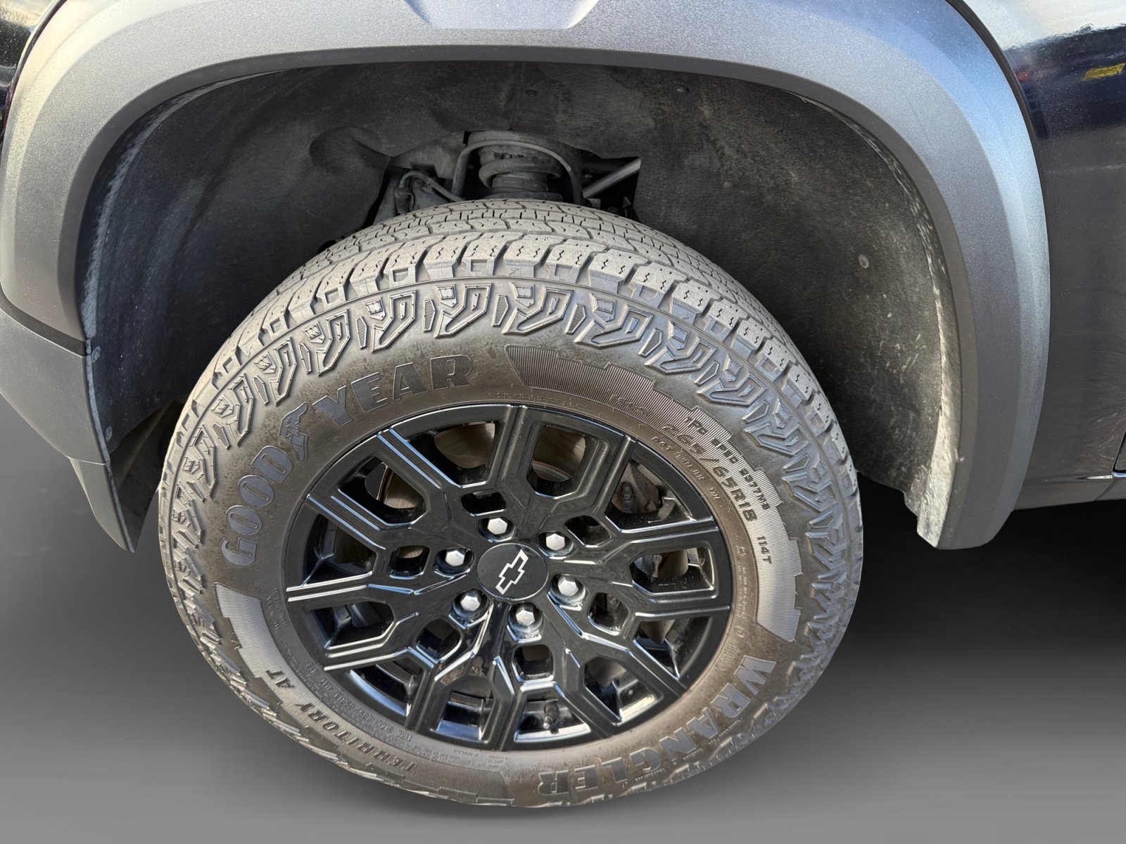 Used 2024 Chevrolet Colorado Trail Boss w/ Advanced Trailering Package AWD/4WD image 9
