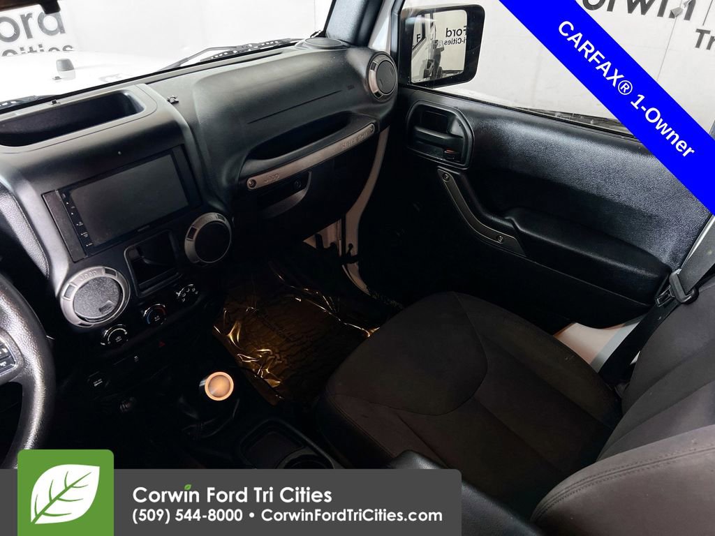 Used 2016 Jeep Wrangler Unlimited Sport w/ Max Tow Package image 22