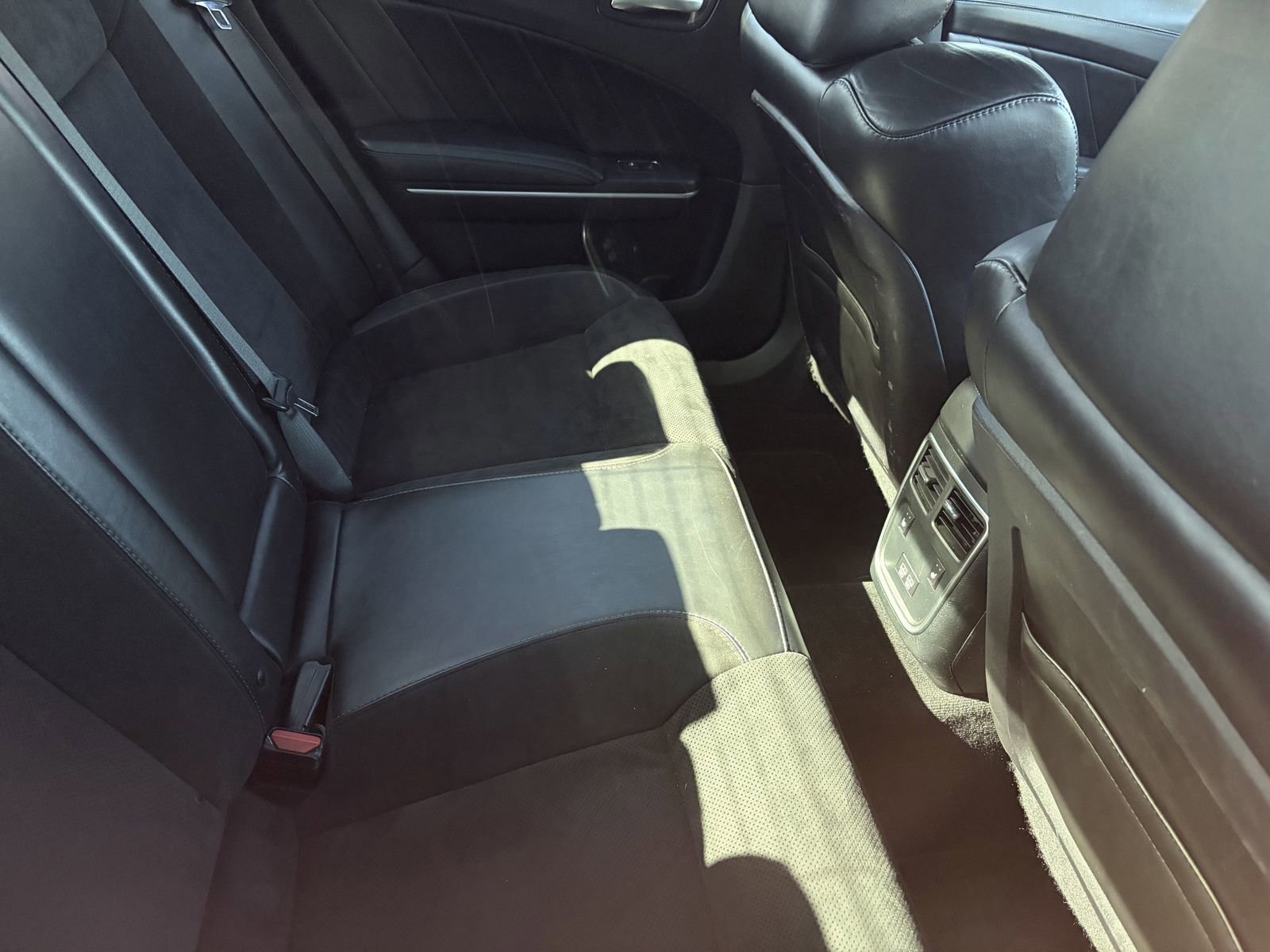 Used 2019 Dodge Charger R/T w/ Plus Group RWD image 10