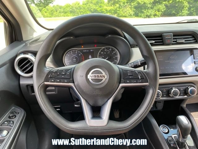 Used 2021 Nissan Versa SV FWD image 18