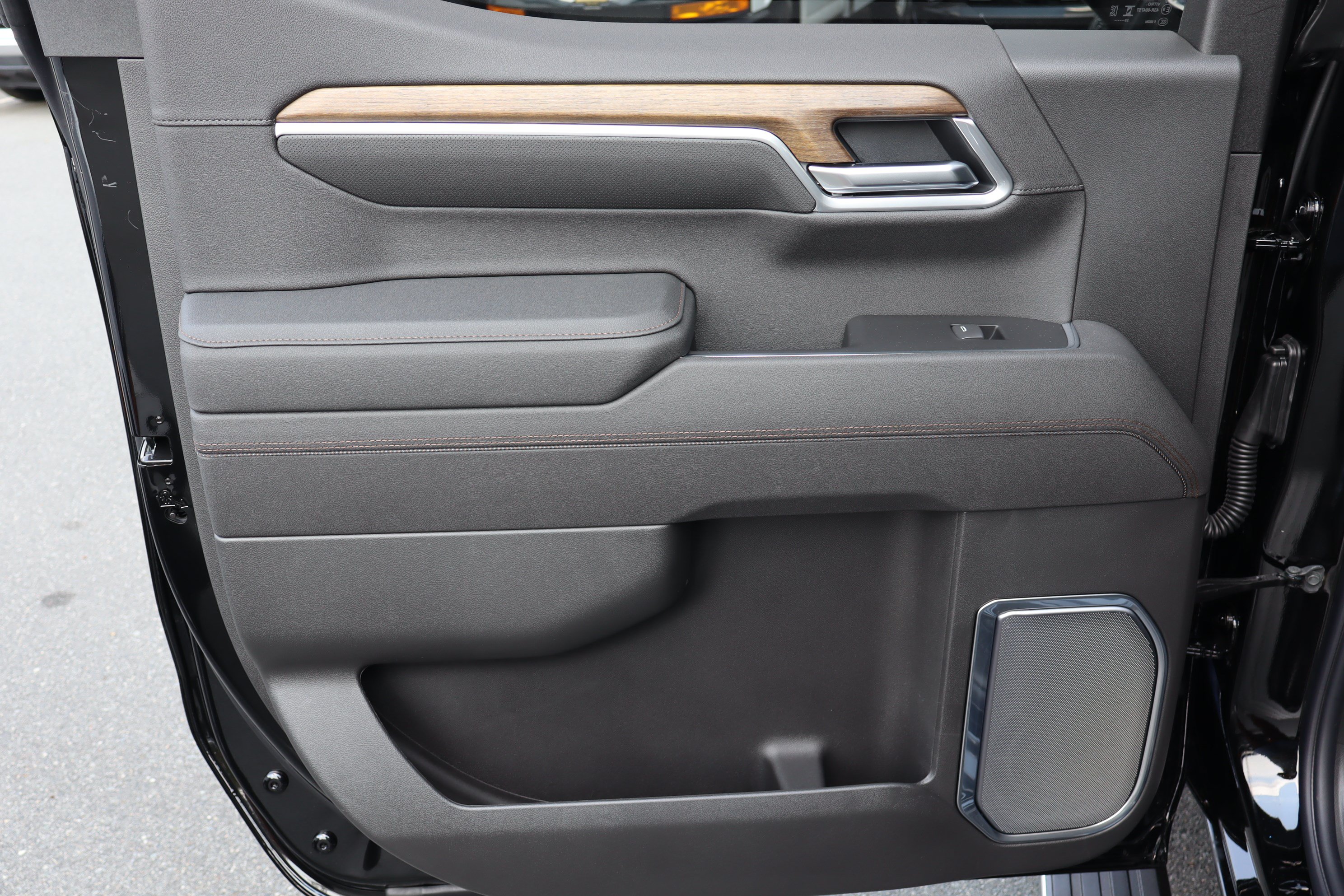 New 2026 Chevrolet Silverado 1500 High Country AWD/4WD image 21