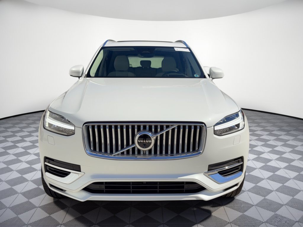 Certified 2025 Volvo XC90 T8 Ultra w/ Protection Package Premier AWD/4WD image 6