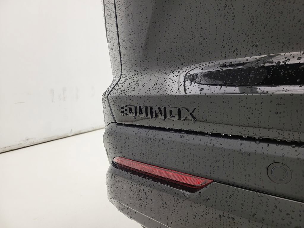 New 2026 Chevrolet Equinox RS w/ Convenience Package III FWD image 28