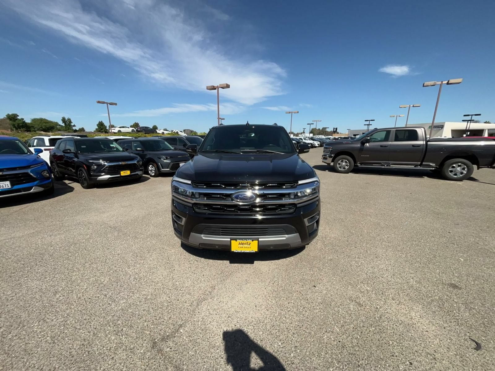 Used 2024 Ford Expedition Limited AWD/4WD image 4