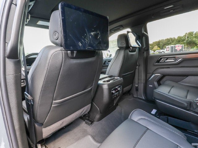 New 2026 GMC Yukon Denali w/ Denali Reserve Package AWD/4WD image 28