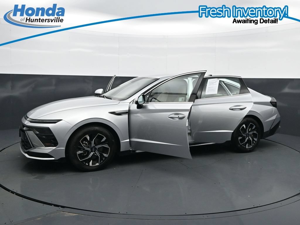 Used 2025 Hyundai Sonata SEL FWD image 43