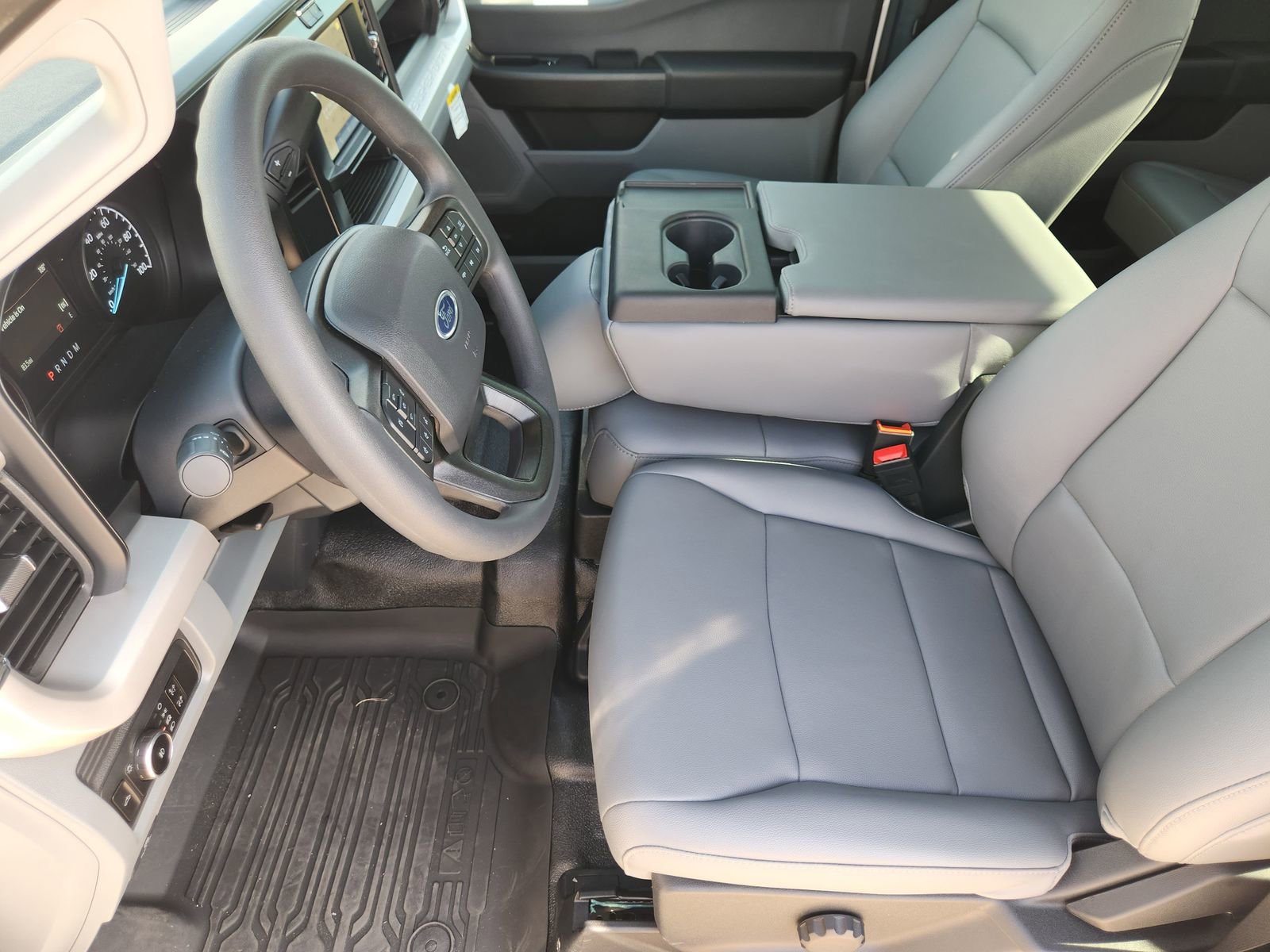 New 2025 Ford F250 XL w/ FX4 Off-Road Package image 12