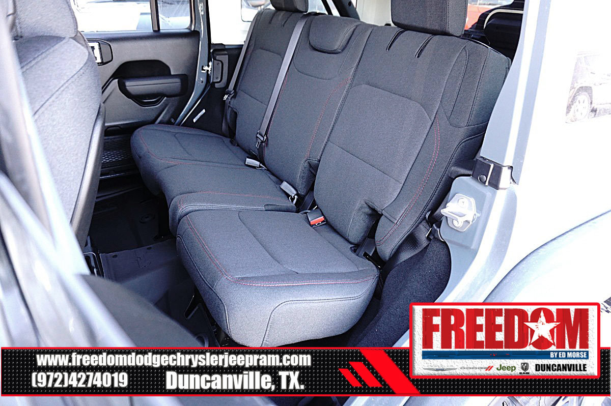 New 2026 Jeep Wrangler Unlimited Rubicon AWD/4WD image 14