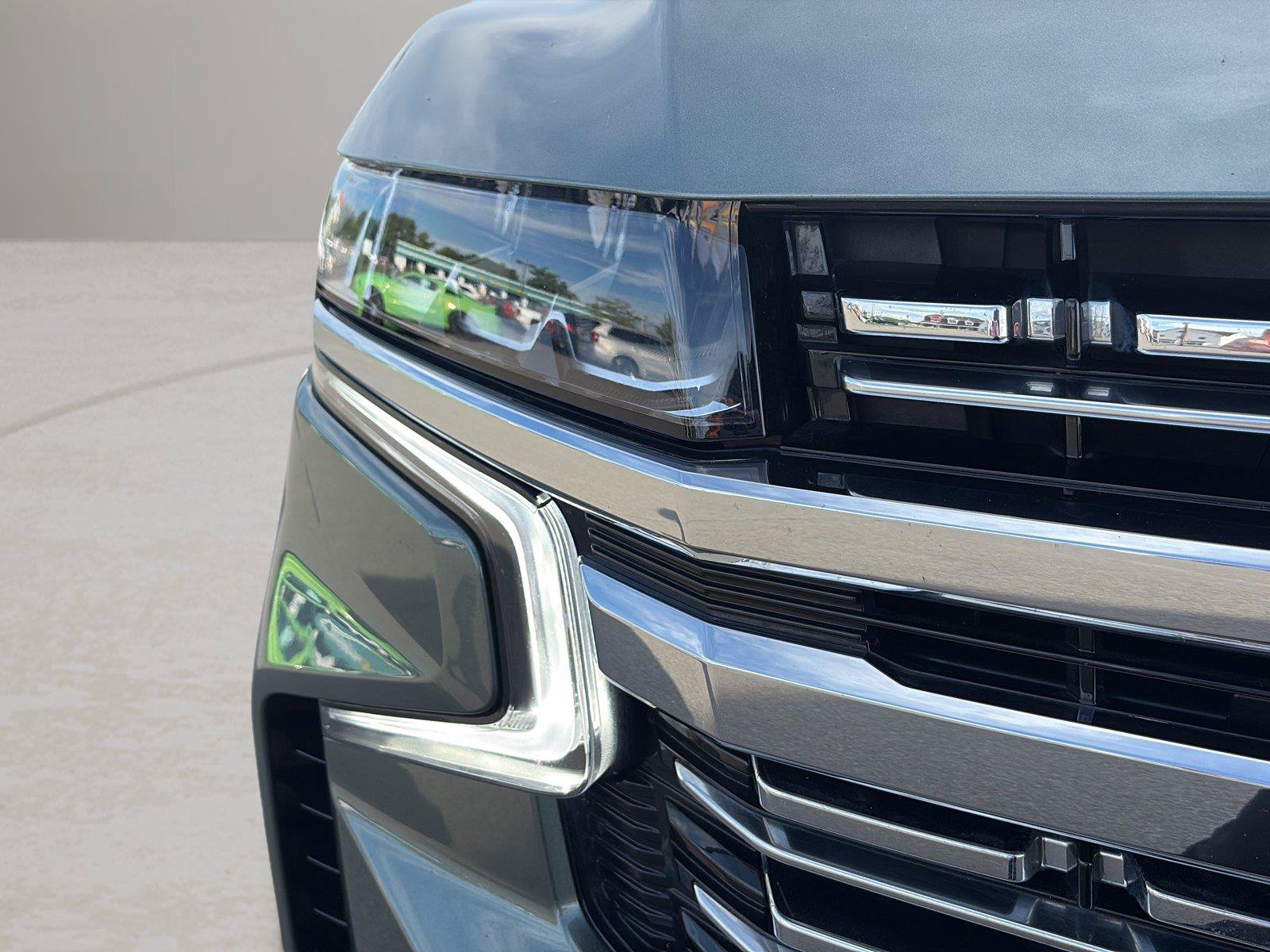 Used 2023 Chevrolet Tahoe Premier AWD/4WD image 39