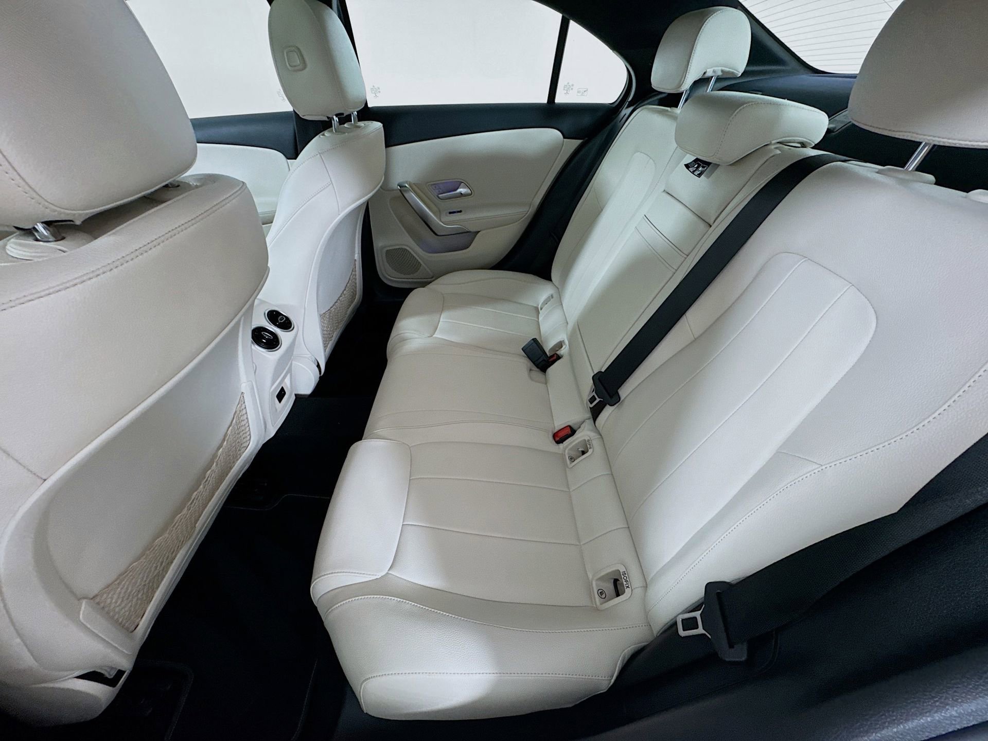 Used 2022 Mercedes-Benz A 220 image 25