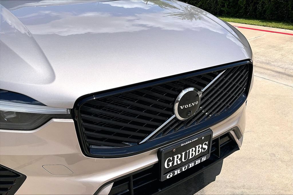 Certified 2026 Volvo XC60 B5 Plus AWD/4WD image 38
