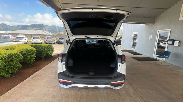 Used 2025 Kia Sportage LX FWD image 10