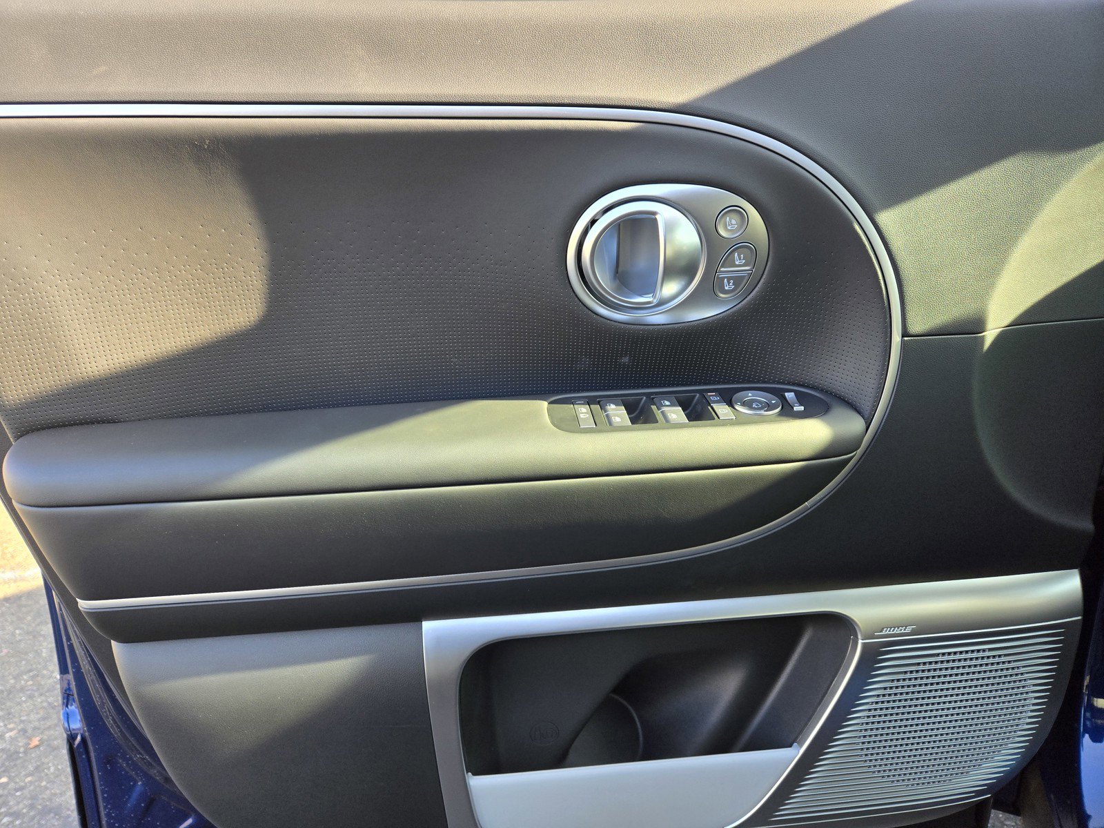 New 2026 Hyundai Ioniq 9 Calligraphy image 19