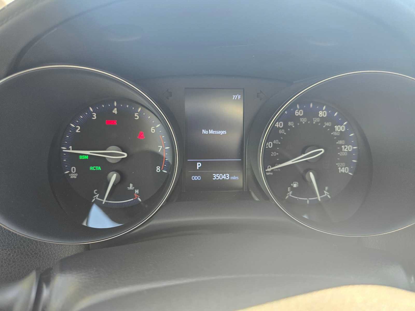 Used 2019 Toyota C-HR XLE FWD image 24