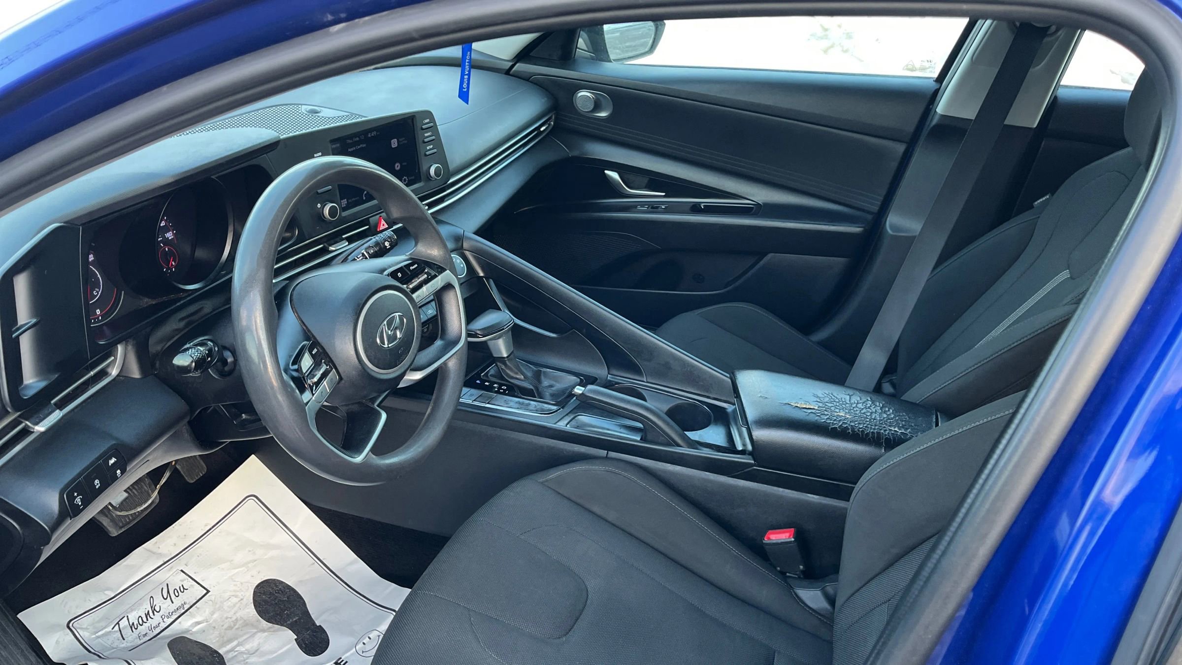 Used 2021 Hyundai Elantra SE image 15