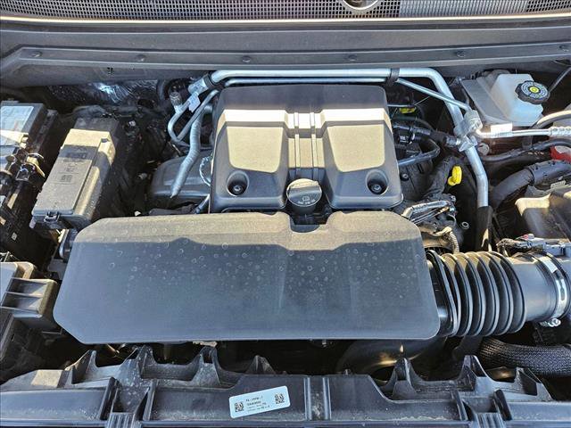 Used 2025 Chevrolet Colorado W/T w/ Advanced Trailering Package image 26