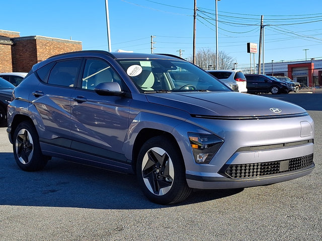 Certified 2024 Hyundai Kona SEL image 3