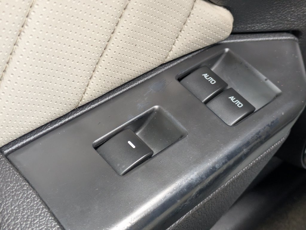Used 2014 Ford Mustang Premium w/ Equipment Group 202A RWD image 20