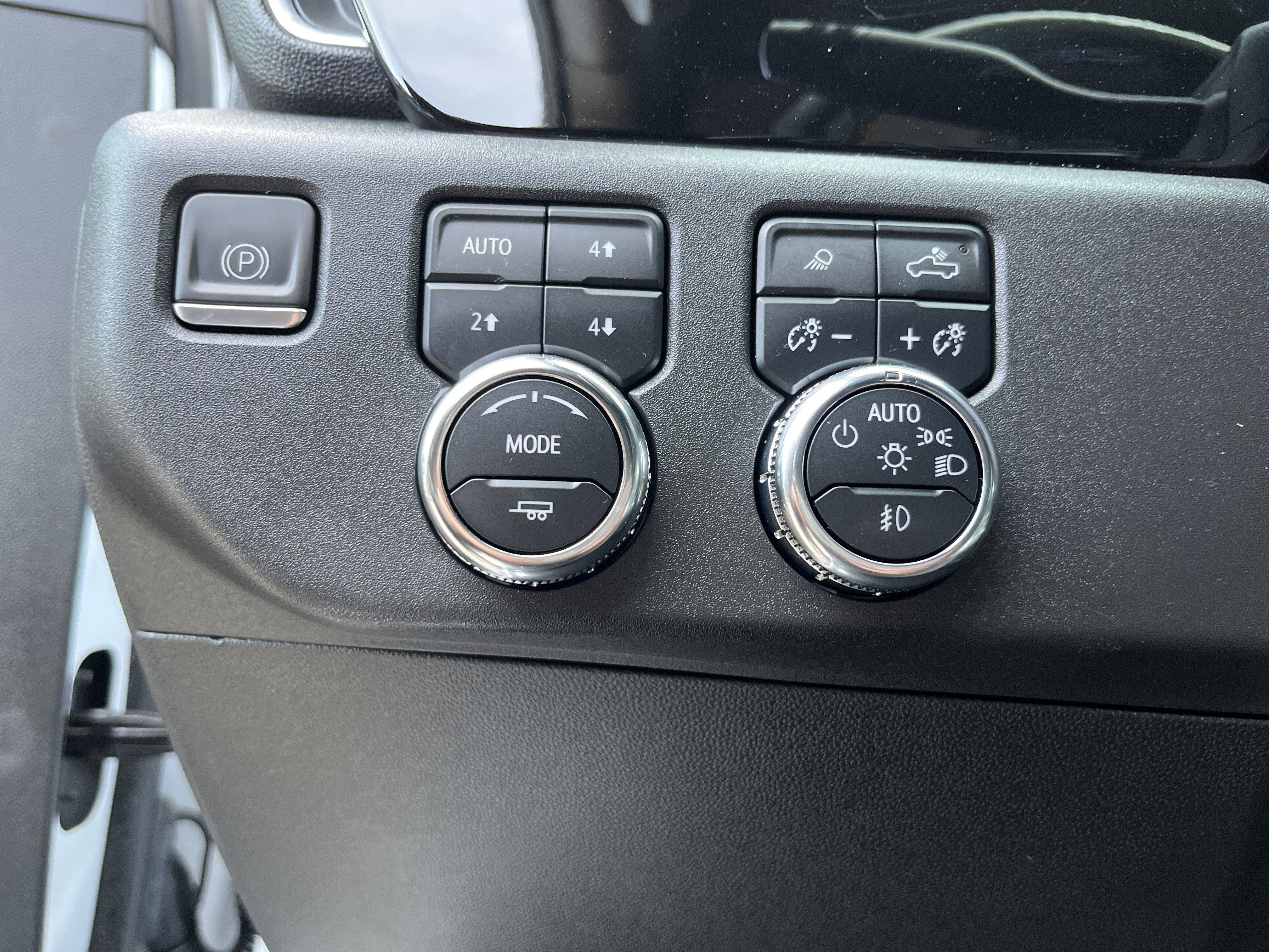 Used 2023 GMC Sierra 1500 SLT image 28