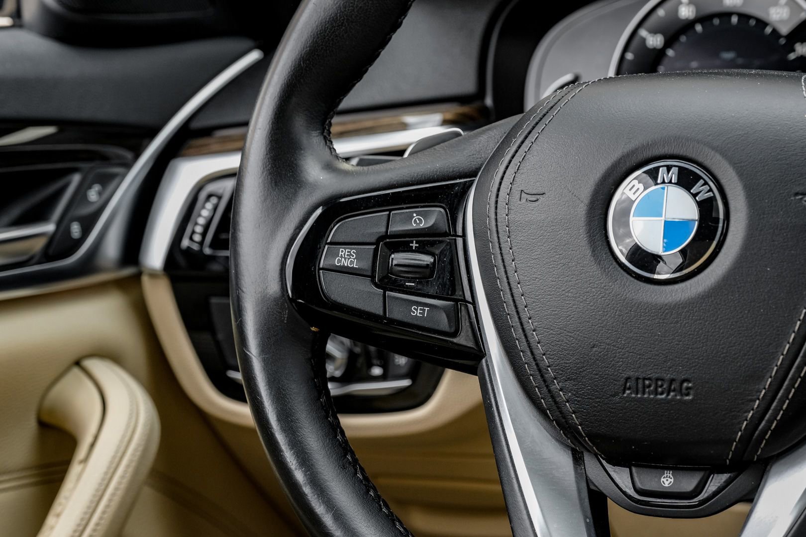 Used 2019 BMW 540i w/ Convenience Package RWD image 17