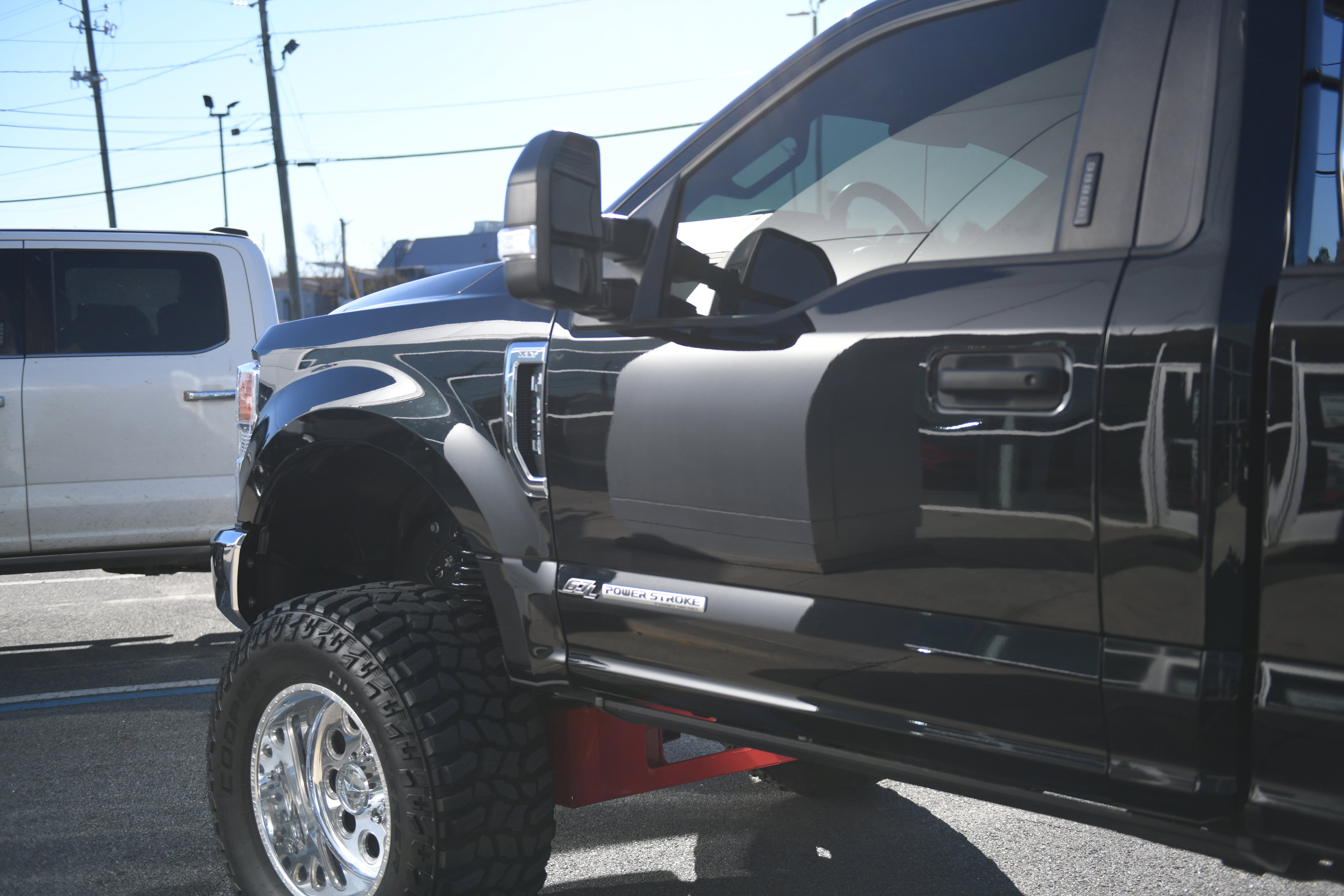 Used 2022 Ford F350 XLT w/ XLT Value Package image 10