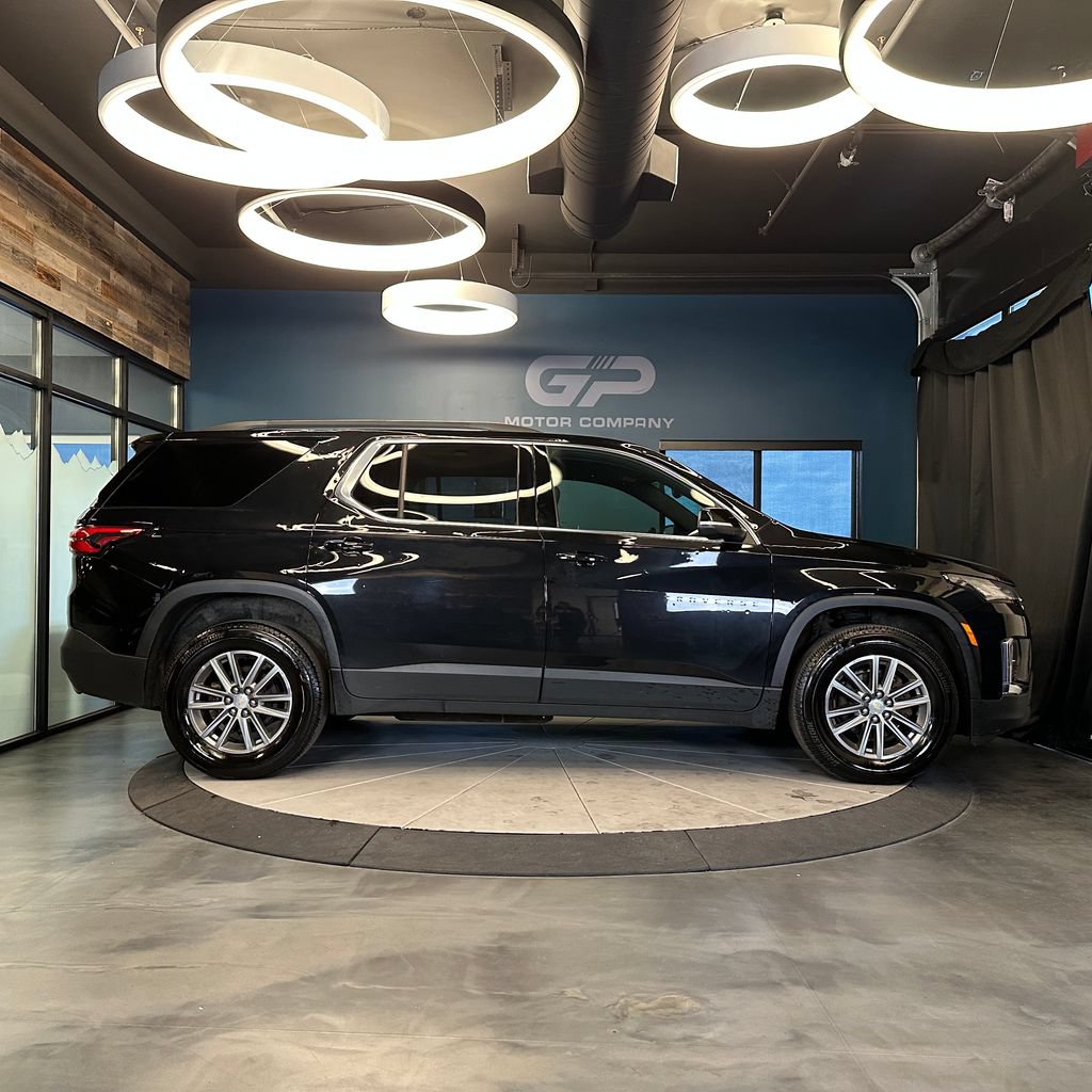 Used 2023 Chevrolet Traverse LT AWD/4WD image 2
