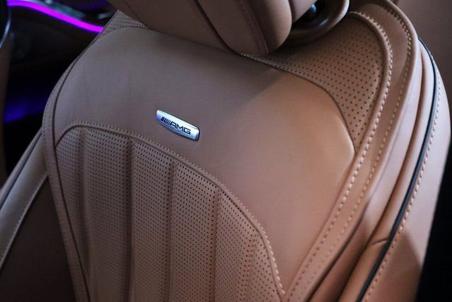 Used 2024 Mercedes-Benz S 63 AMG S w/ Carbon Fiber Exterior Package image 19