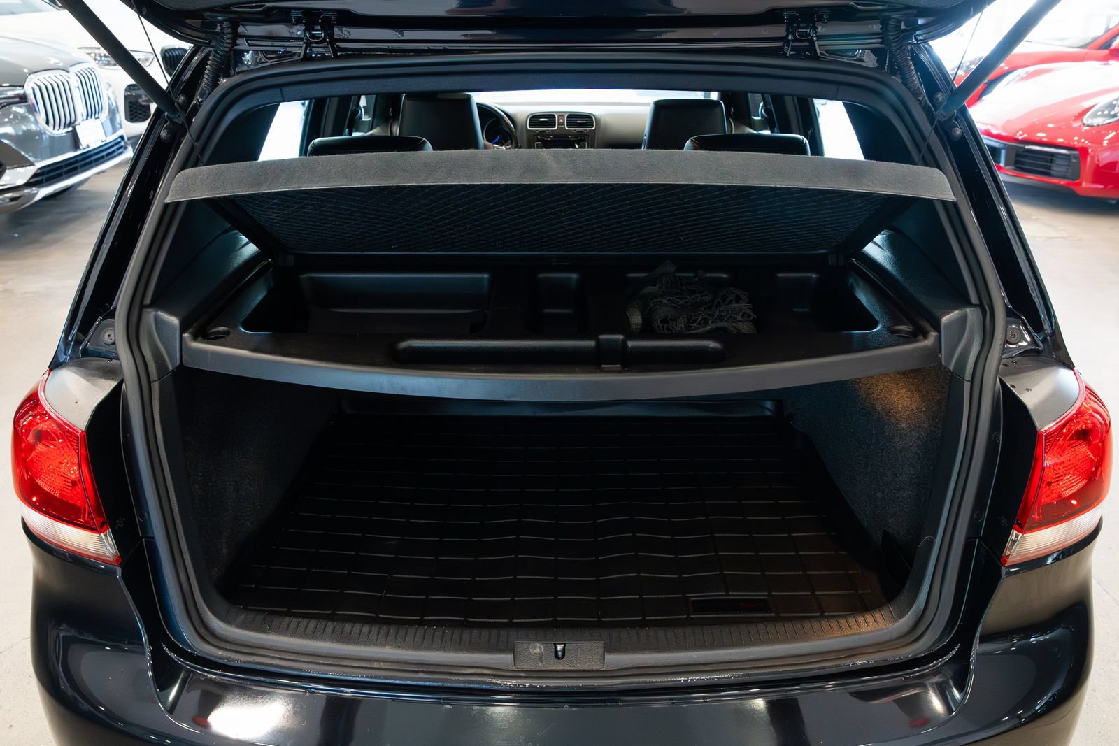 Used 2013 Volkswagen Golf R 4-Door AWD/4WD image 8