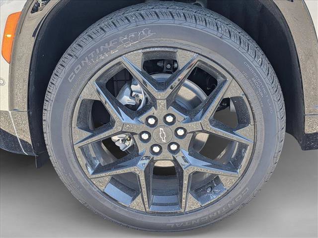 New 2026 Chevrolet Traverse RS w/ LPO, Floor Liner Package FWD image 9