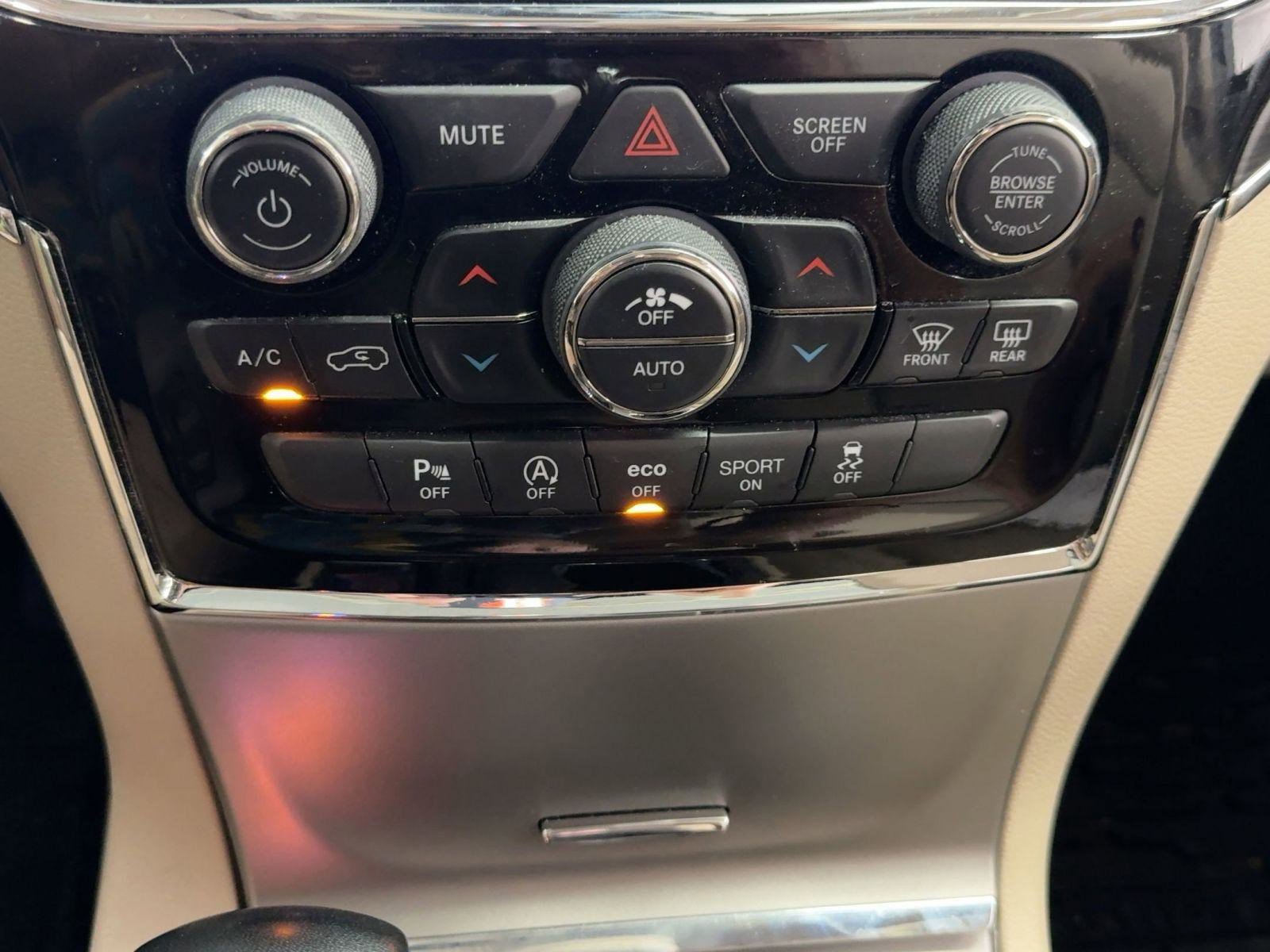 Used 2021 Jeep Grand Cherokee Limited image 19