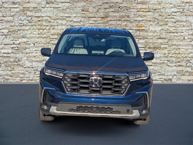 Used 2025 Honda Pilot EX-L image 3