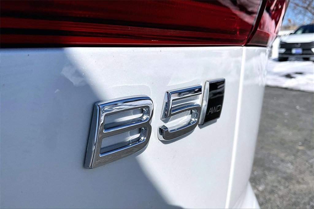 Certified 2026 Volvo XC60 B5 Plus w/ Protection Package Premier image 24