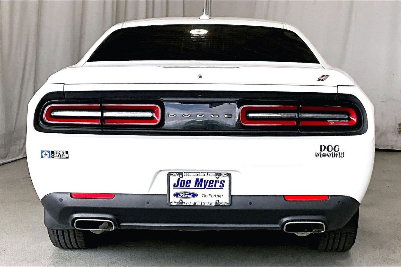 Used 2018 Dodge Challenger GT image 4