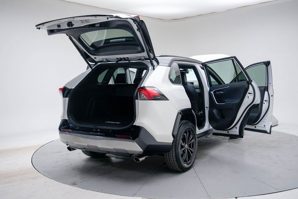 Used 2022 Toyota RAV4 XSE image 21