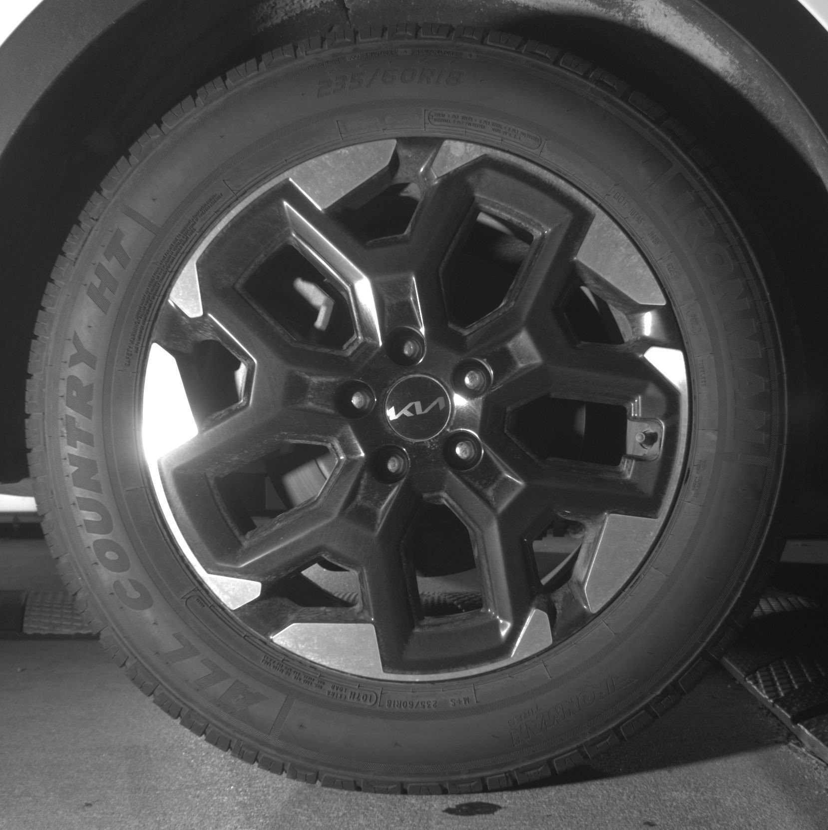 Used 2024 Kia Sorento S image 15